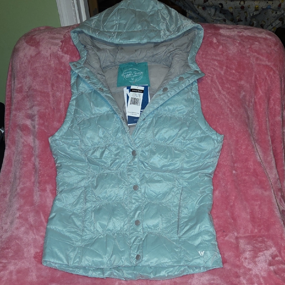 Women's (M) White Sierra St. Helen's Mint Hooded Puffer Vest